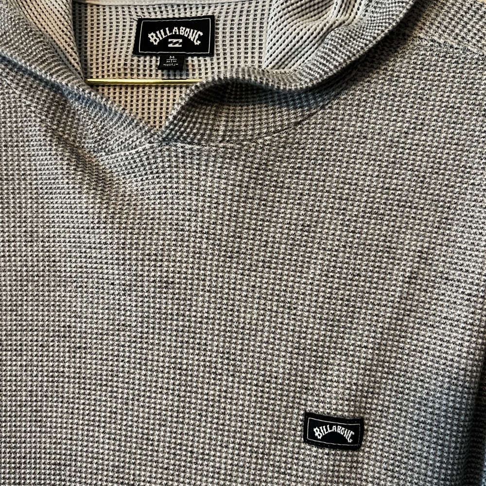 Billabong Men’s Gray Crewneck Waffle Knit Sweater
